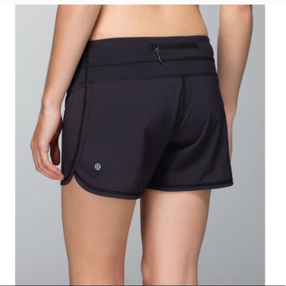 Lululemon groovy run 4” short